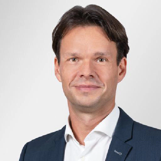 Potrait of Carsten Binnig